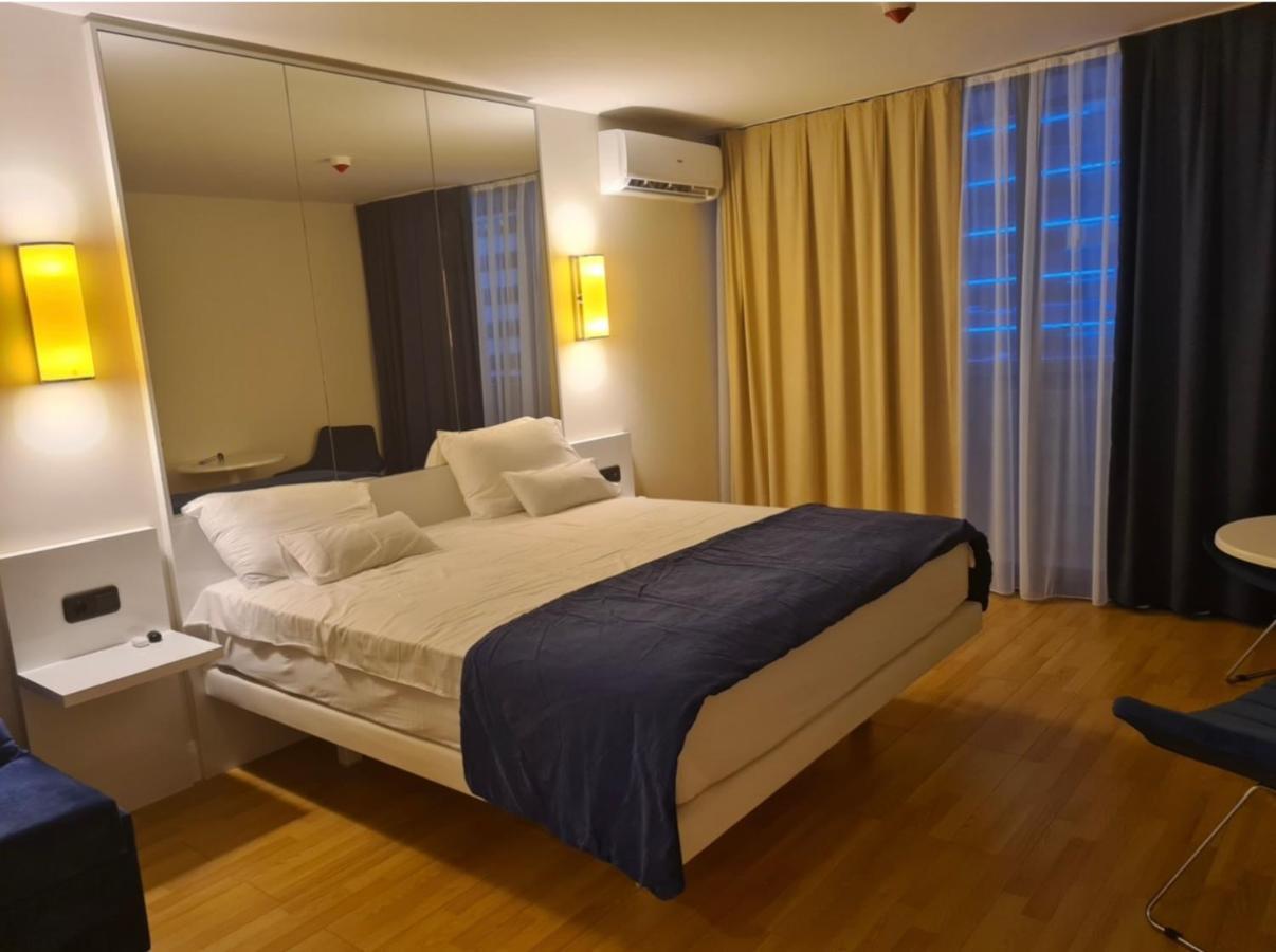 Orbi Sity Batumi !アパートメント エクステリア 写真